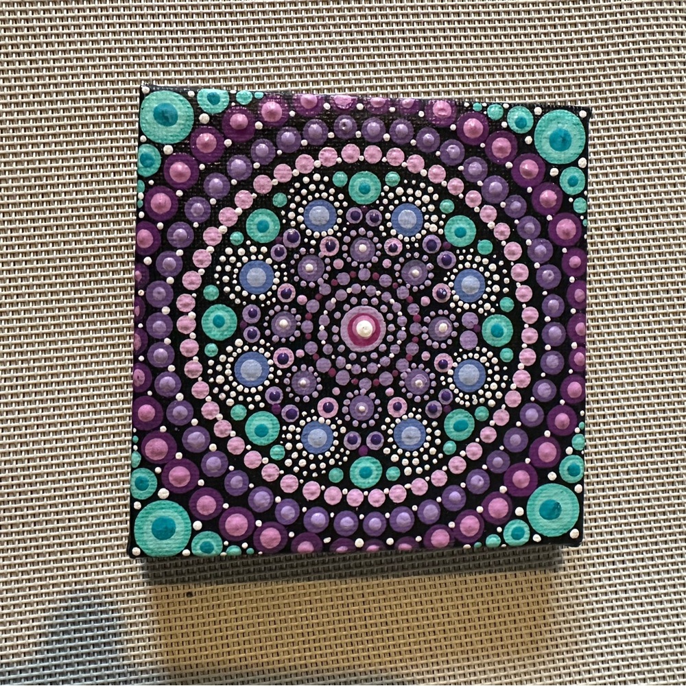 Mandela Hand Painted, outstanding quality.  Approx 4 inches by 4 inches.